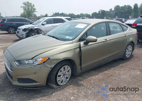 2013 Ford Fusion S z USA, uszkodzony, nr VIN 3FA6P0G7XDR181144